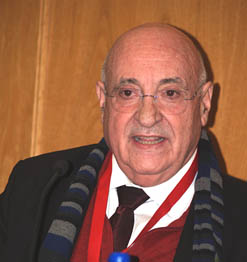  Santiago Arellano Hernández