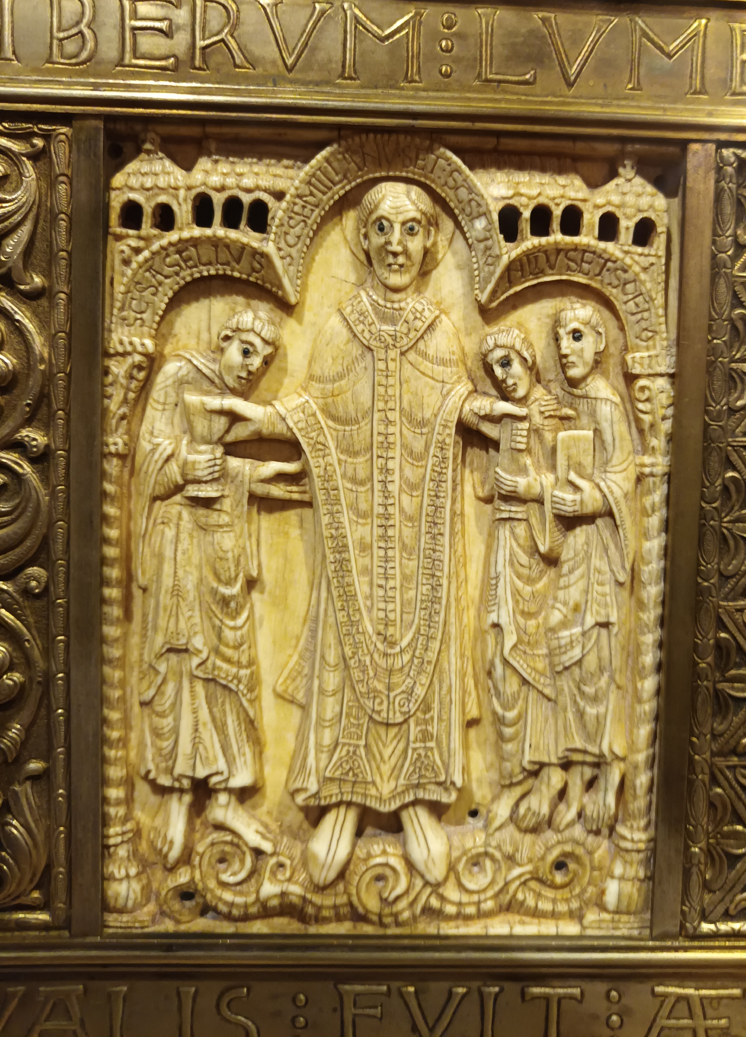 ¿Dante, hoy? Humana y divina comedia